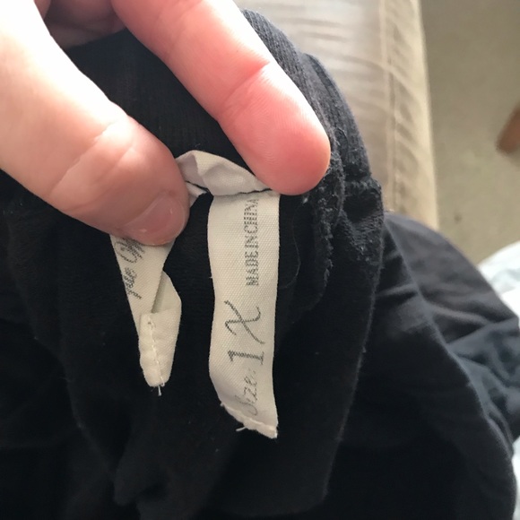 Women’s comfy capris - Picture 2 of 2